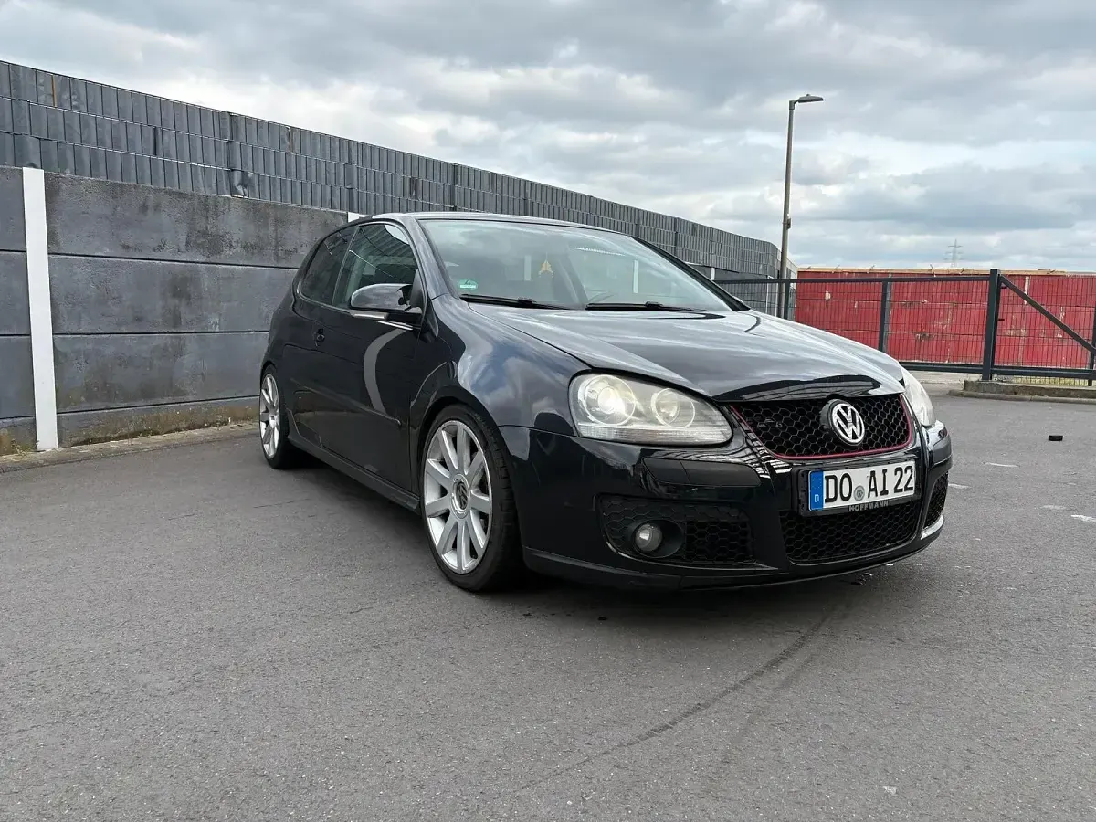 Używany VW Golf R-line 140 KM (102 kW) 2006 Czarny Coupe