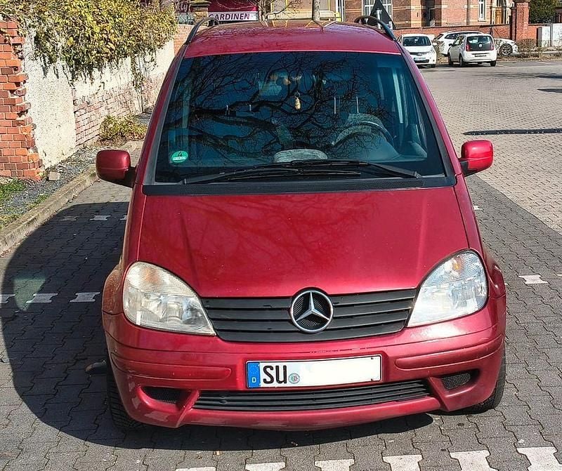Gebraucht Mercedes Vaneo 102 PS (75 kW) 2003 Rot Van / Kleinbus