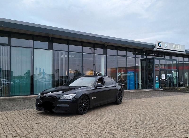 Gebraucht BMW 730 M Sport 245 PS (180 kW) 2010 Schwarz Limousine