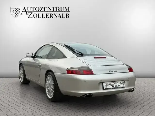 Second-hand Porsche 996 320 CP (235 kW) 2002 Argintiu Cabrio