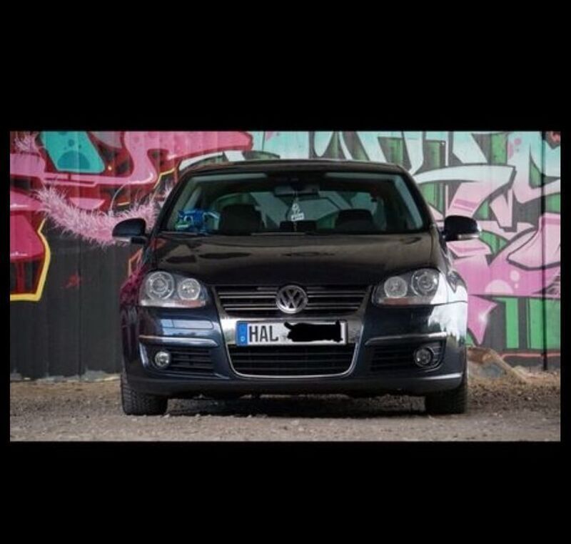 Blau Gebraucht 2009 VW Jetta Comfortline Limousine | 4.700 € (Fairer Preis) - Bild 1/4