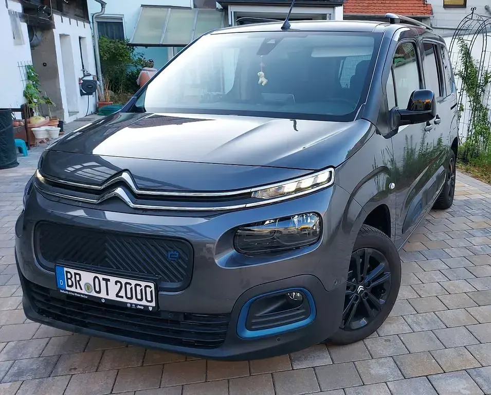 Gebraucht Citroën e-Berlingo Shine 100 kW (136 PS) 2023 Grau Van / Kleinbus