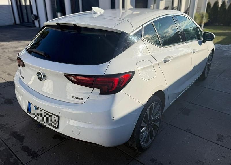 Gebraucht Opel Astra 150 PS (110 kW) 2017 Weiß Limousine