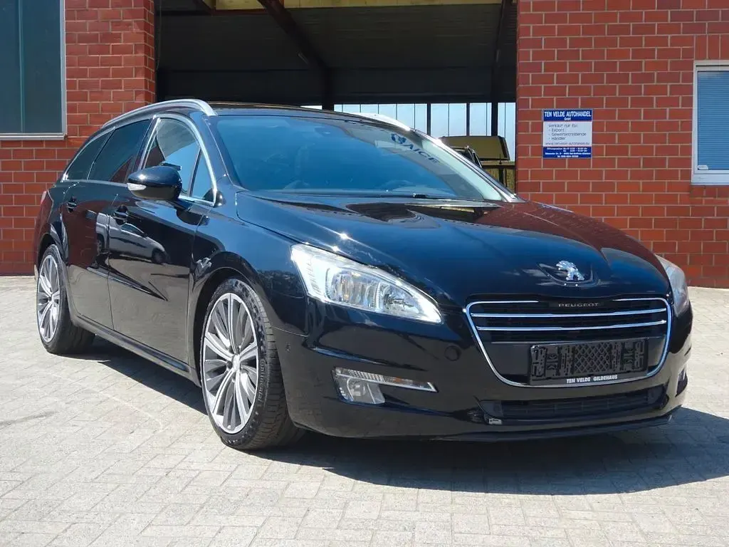 Gebraucht Peugeot 508 SW 156 PS (114 kW) 2012 Schwarz Kombi