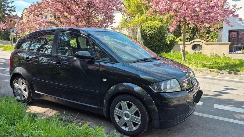 Second-hand Audi A2 75 CP (55 kW) 2002 Negru Hatchback