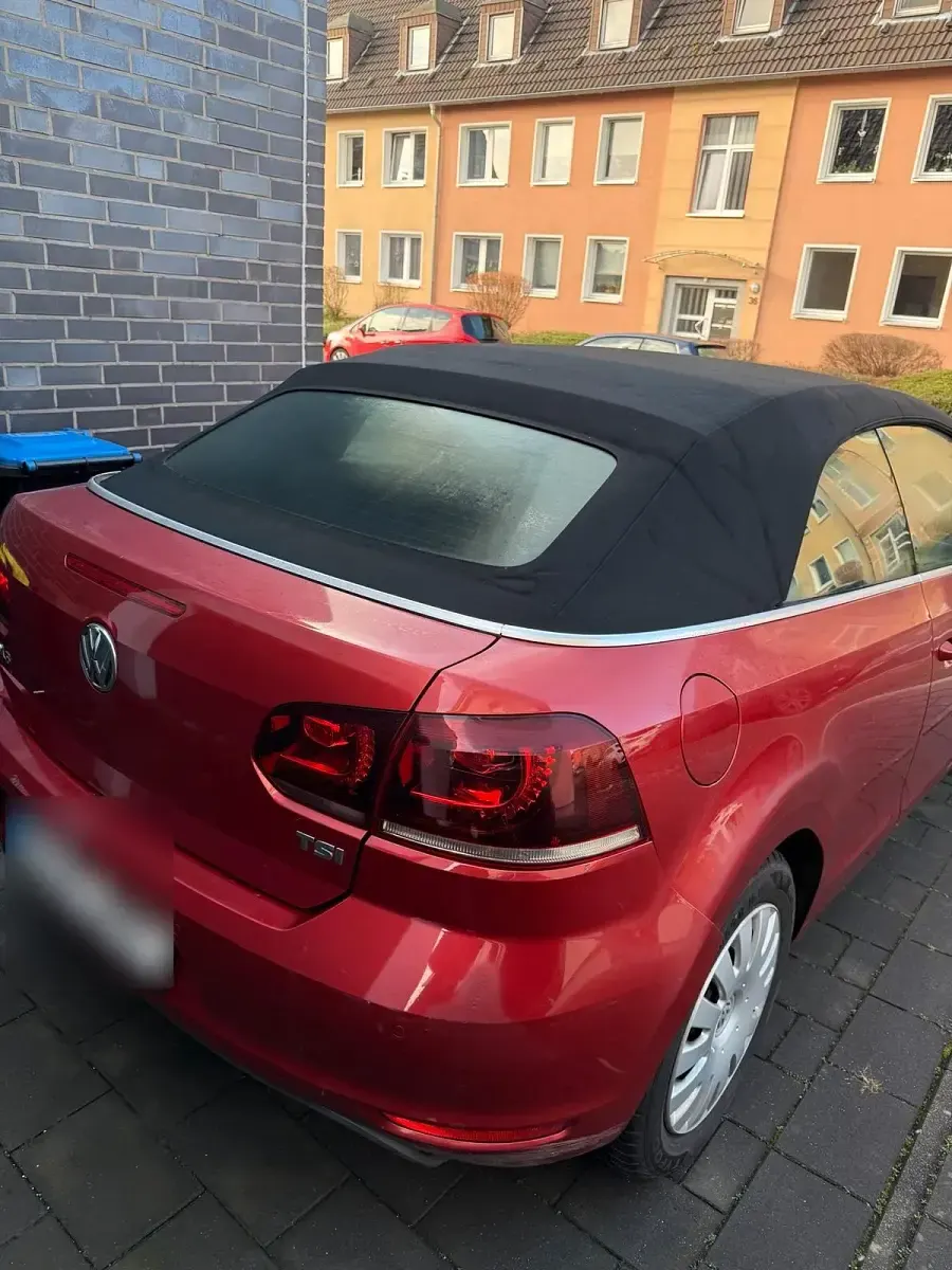 Gebraucht VW Golf Cabriolet 105 PS (77 kW) 2013 Rot Cabrio