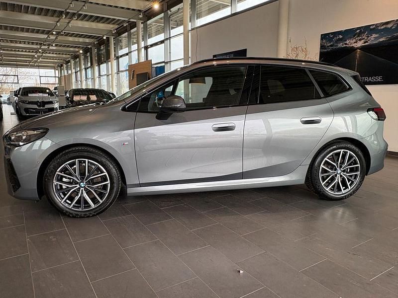 Gebraucht BMW 223 Active Tourer Performance 218 PS (160 kW) 2025 Grau Van / Kleinbus