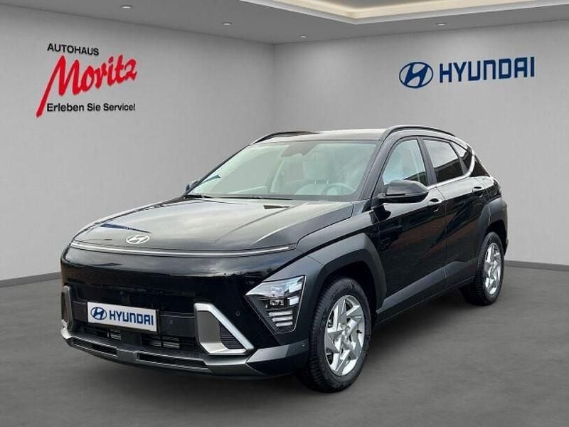 Abyss black Gebraucht 2023 Hyundai Kona Trend SUV | 23.980 € (Fairer Preis) - Bild 1/4