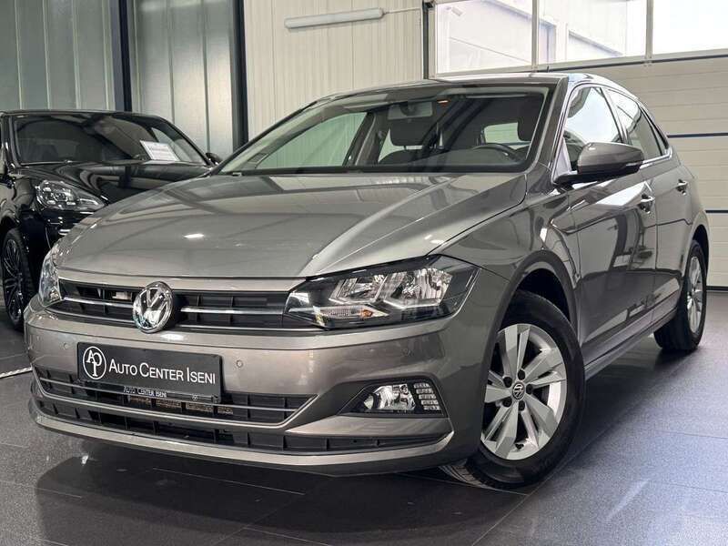 Limestone grey metallic Gebraucht 2018 VW Polo Comfortline Kleinwagen | 11.980 € (Fairer Preis) - Bild 1/4