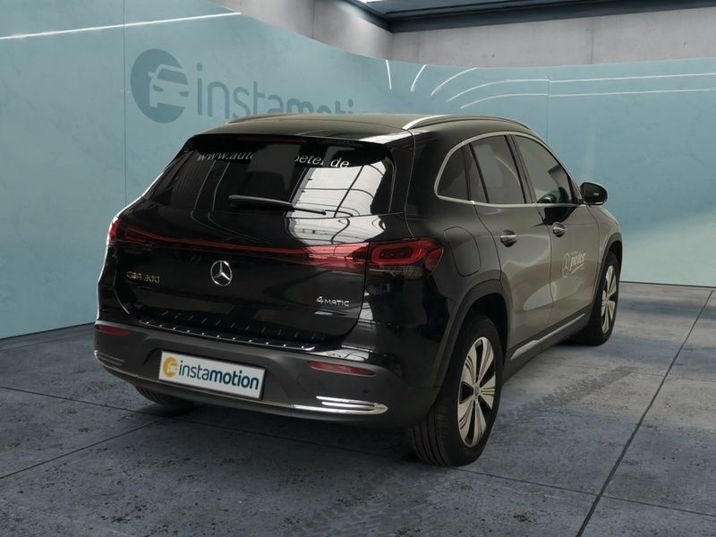 Gebraucht Mercedes EQA300 Progressive 167 kW (228 PS) 2022 Schwarz SUV