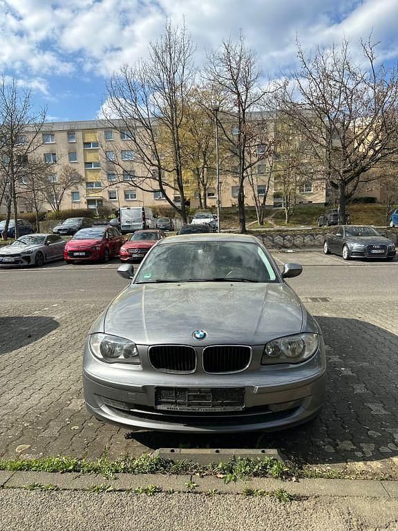 Gebraucht BMW 118 143 PS (105 kW) 2010 Grau Kleinwagen