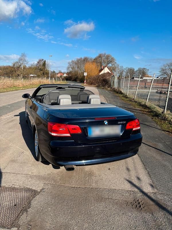 Gebraucht BMW 320 Cabriolet 170 PS (125 kW) 2009 Cabrio