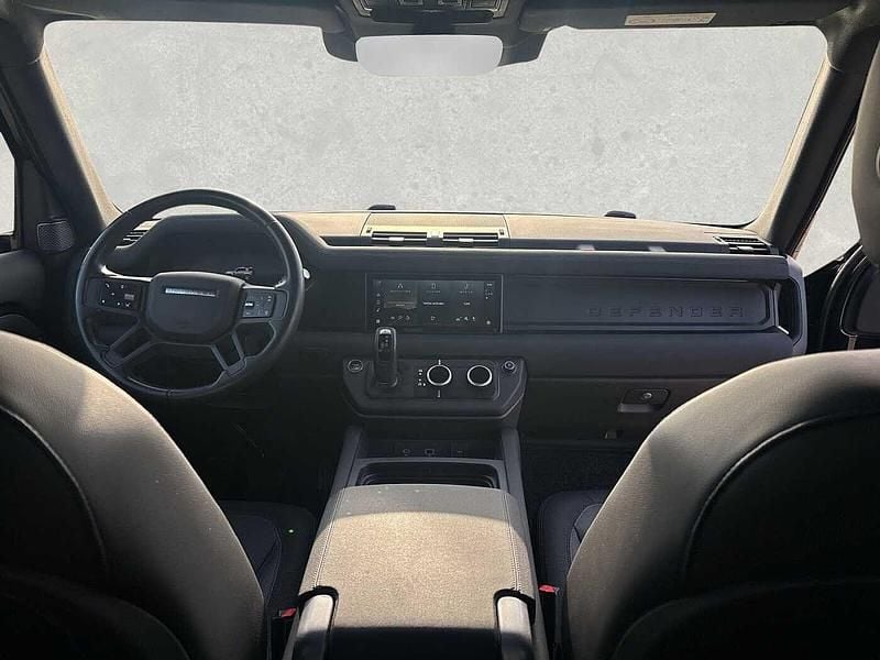 Gebraucht Land Rover Defender SE Dynamic 253 PS (186 kW) 2023 Santorini black SUV