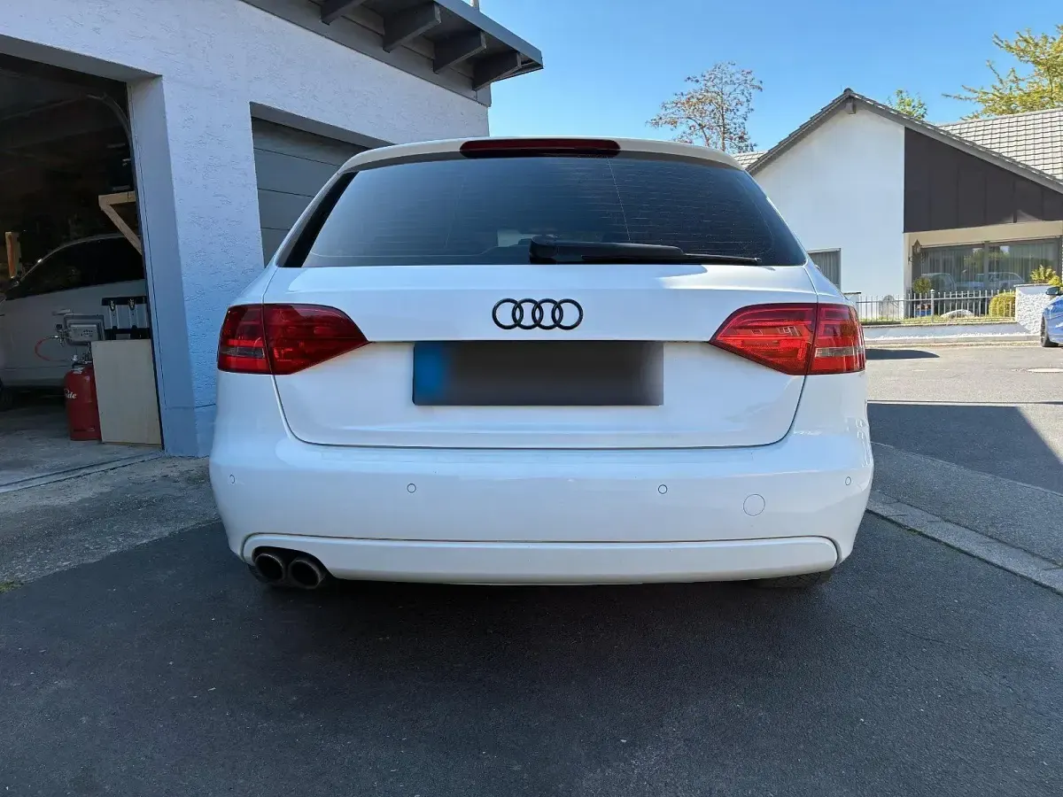 Używany Audi A4 160 KM (117 kW) 2008 Biały Kombi
