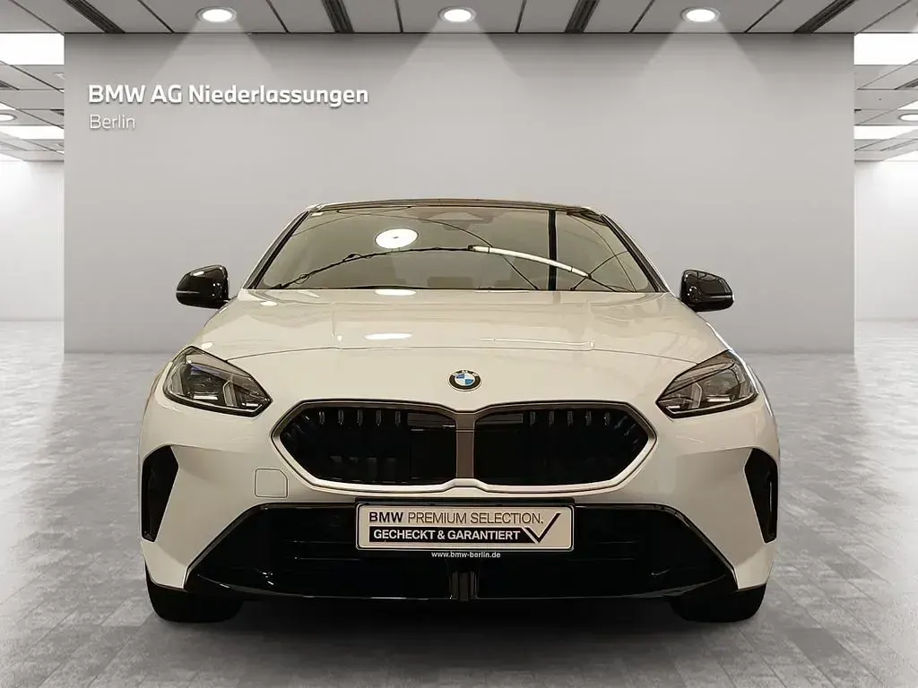 Gebraucht BMW 220 Gran Coupé M Sport 156 PS (114 kW) 2025 Weiß Coupé