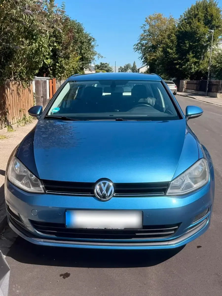 Gebraucht VW Golf VII 105 PS (77 kW) 2013 Blau Limousine