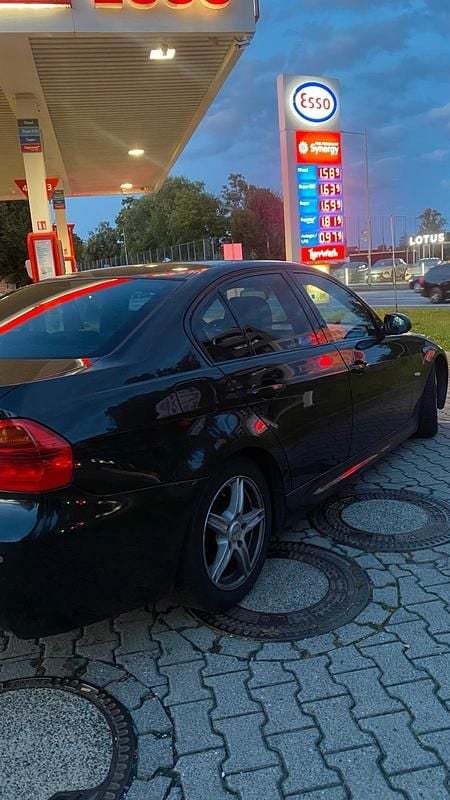 Gebraucht BMW 318 M Sport 143 PS (105 kW) 2008 Schwarz Limousine