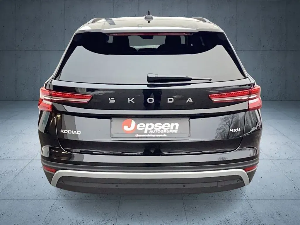Neu Skoda Kodiaq Selection 193 PS (141 kW) 2026 Schwarz (blackmagic perleffekt ) SUV