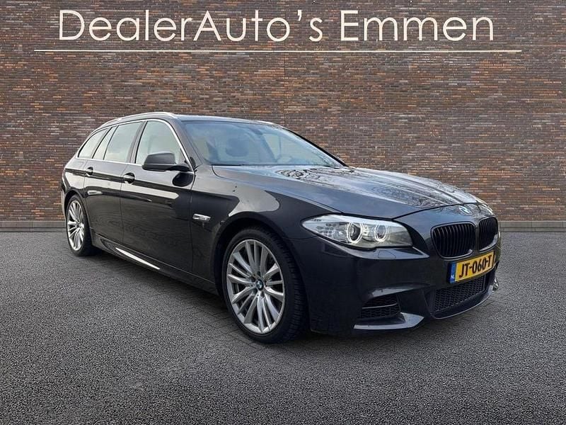 Gebraucht BMW M550 Performance 381 PS (280 kW) 2012 Grau Limousine