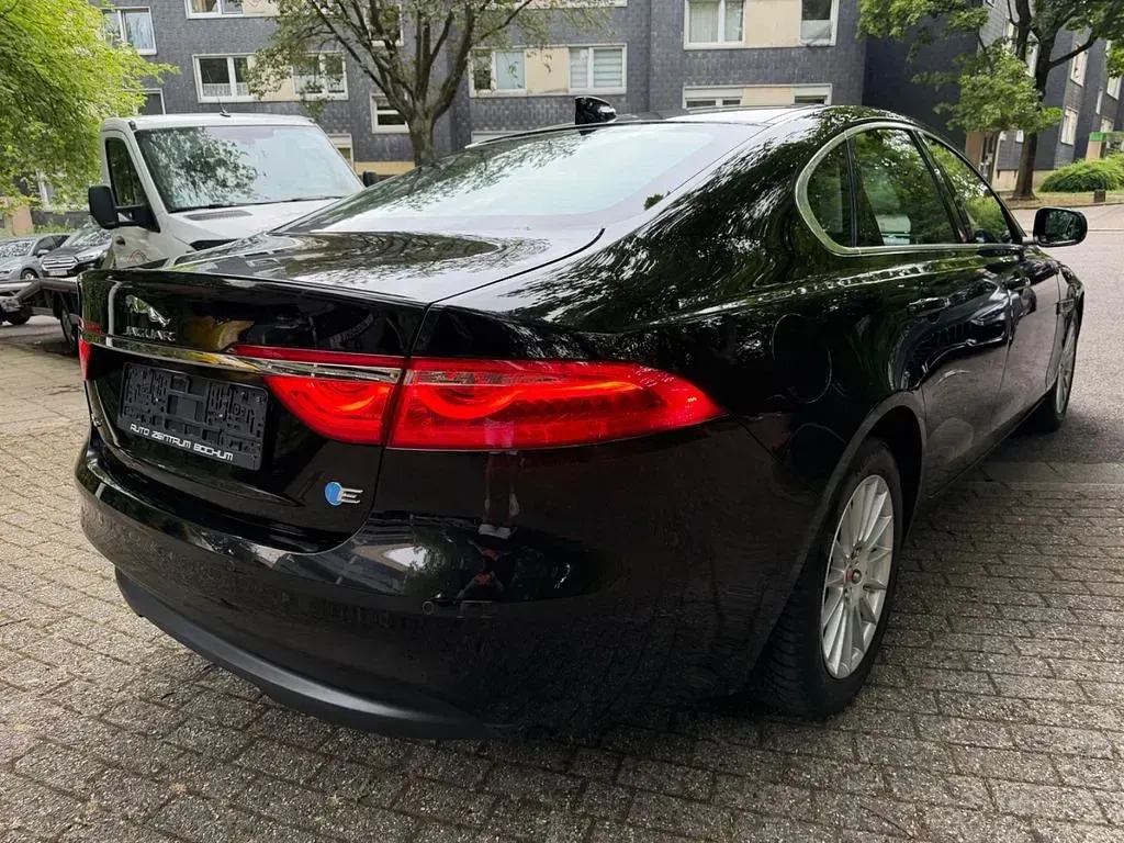 Gebraucht Jaguar XF 163 PS (119 kW) 2017 Schwarz Limousine