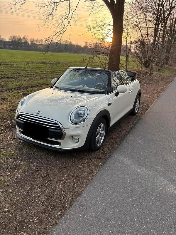Gebraucht Mini One Cabriolet Chili 102 PS (75 kW) 2017 Beige Cabrio