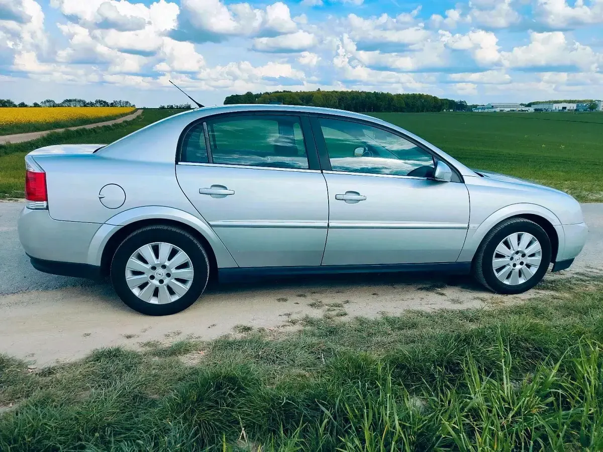 Gebraucht Opel Vectra 122 PS (89 kW) 2004 Silber Limousine