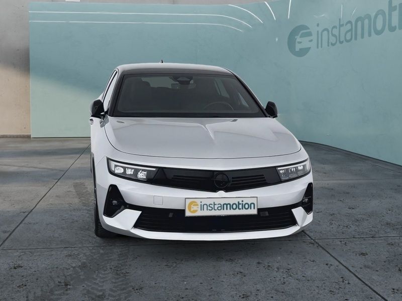 Silber Gebraucht 2023 Opel Astra GS Line Limousine | 24.490 € (Fairer Preis) - Bild 1/4