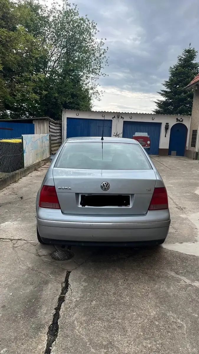 Occasion VW Bora 75 ch (55 kW) 2004 Bleue Berline