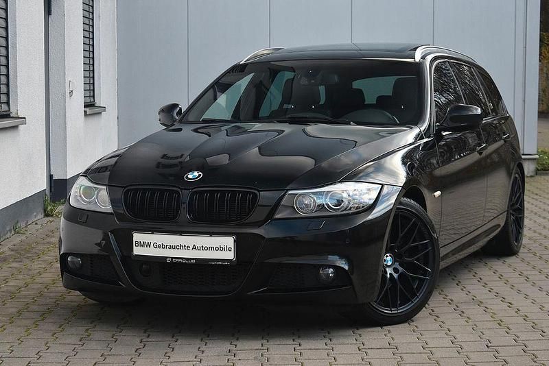 Gebraucht BMW 325 Performance 204 PS (150 kW) 2011 Saphirschwarz Kombi
