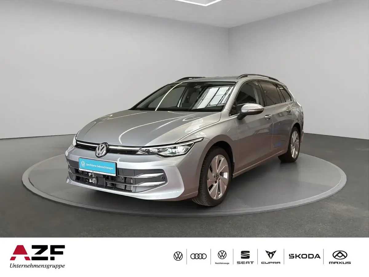 Gebraucht VW Golf VIII Style 150 PS (110 kW) 2025 Kombi