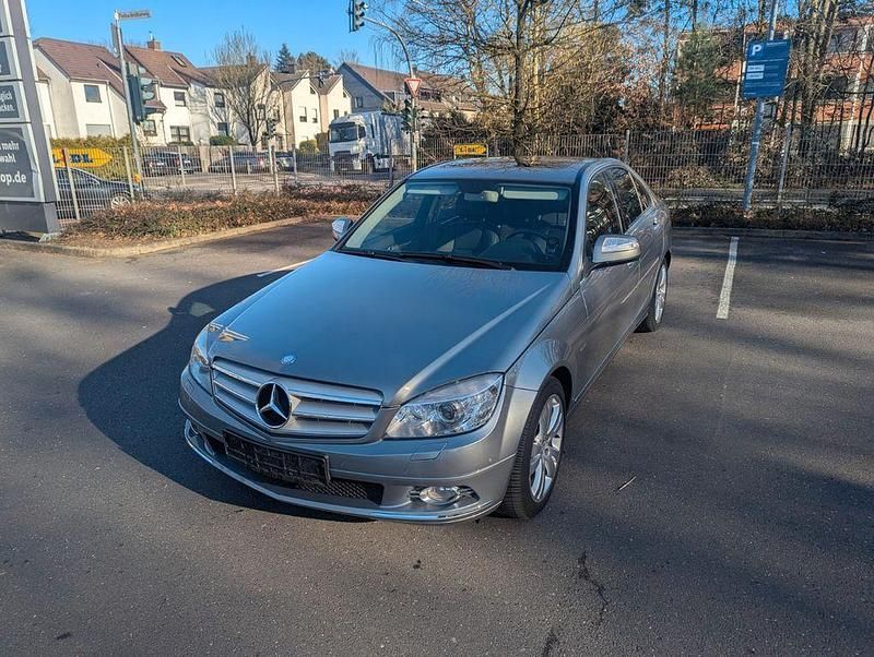Grau Gebraucht 2008 Mercedes C280 Avantgarde Limousine | 9.500 € (Fairer Preis) - Bild 1/4