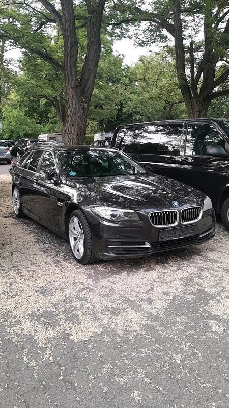 Gebraucht BMW 525 218 PS (160 kW) 2014 Grau Kombi