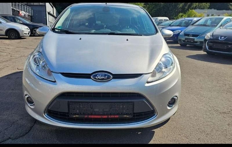 Gebraucht Ford Fiesta S 95 PS (69 kW) 2011 Grau Kleinwagen