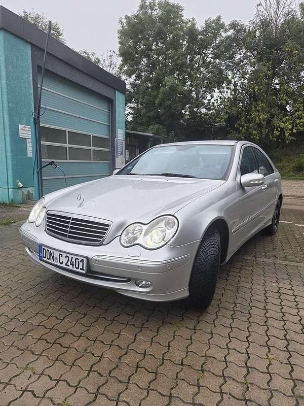 Gebraucht 2003 Mercedes C180 Avantgarde Limousine | 2.950 € (Fairer Preis) - Bild 1/4