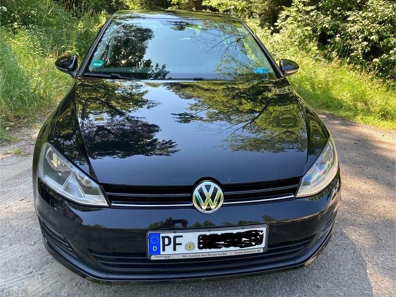 Schwarz Gebraucht 2014 VW Golf VII Cup Limousine | 13.500 € - Bild 1/4
