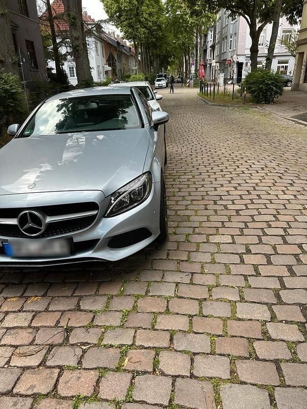 Gebraucht 2016 Mercedes C200 Coupé | 22.000 € - Bild 1/4