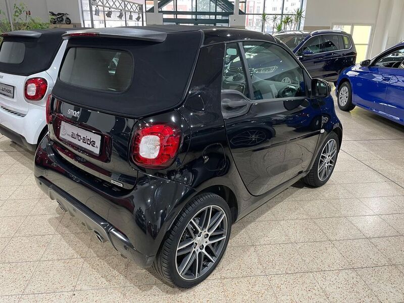Gebraucht Smart ForTwo Cabrio Brabus Xclusive 109 PS (80 kW) 2018 Schwarz Cabrio