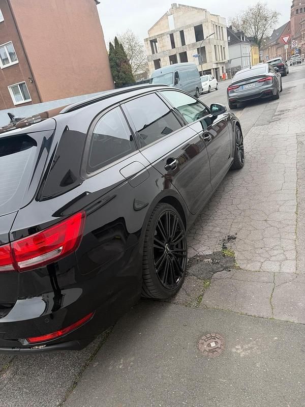 Gebraucht Audi A4 150 PS (110 kW) 2016 Schwarz Kombi