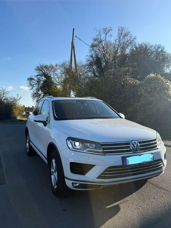 Weiß Gebraucht 2015 VW Touareg Exclusive SUV | 15.400 € (Superpreis) - Bild 1/4