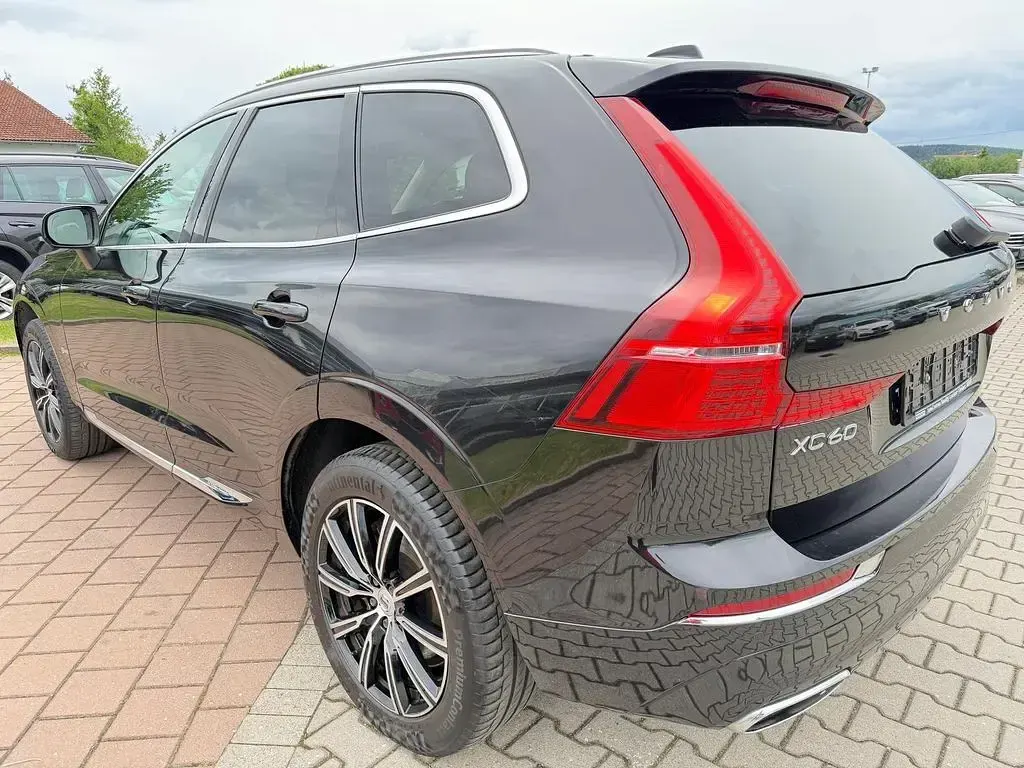 Gebraucht Volvo XC60 Inscription 190 PS (139 kW) 2018 Schwarz SUV