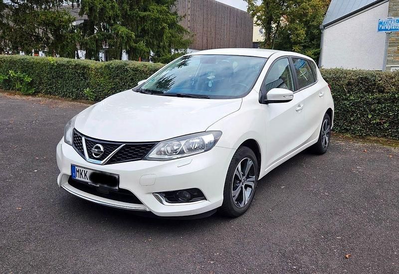 Weiß Gebraucht 2015 Nissan Pulsar Acenta Limousine | 7.140 € (Fairer Preis) - Bild 1/4