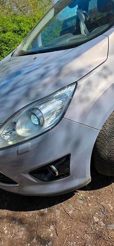 Używany Ford Grand C-Max 163 KM (119 kW) 2011 Minivan
