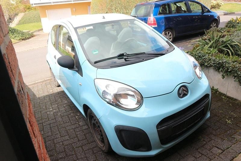 Gebraucht Citroën C1 68 PS (50 kW) 2013 Blau Kleinwagen