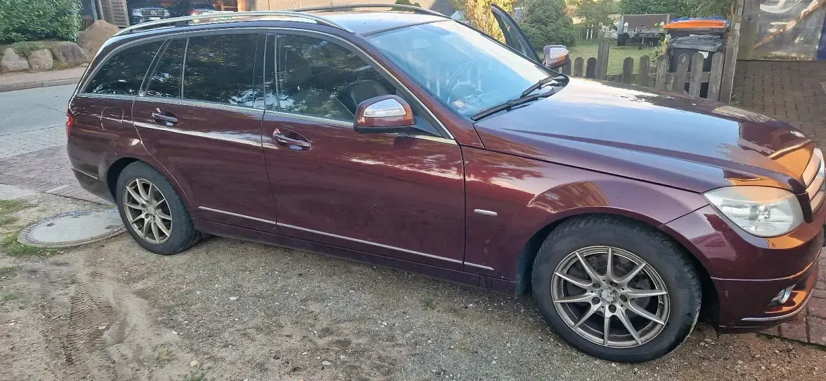 Gebraucht Mercedes C220 170 PS (125 kW) 2007 Rot Kombi