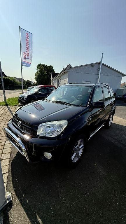 Schwarz Gebraucht 2004 Toyota RAV4 Sol SUV | 6.350 € (Etwas zu teuer) - Bild 1/4