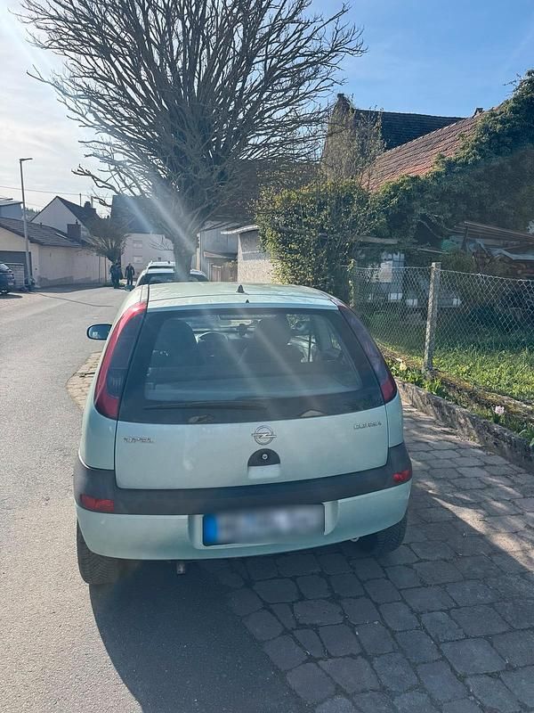 Gebraucht Opel Corsa 58 PS (42 kW) 2001 Grün Kleinwagen
