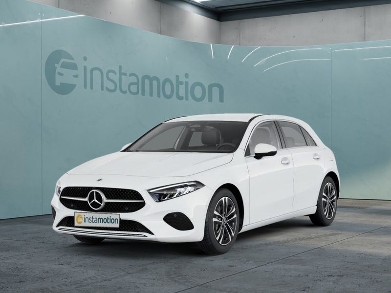 Weiß Gebraucht 2023 Mercedes A180 Progressive Limousine | 29.387 € (Fairer Preis) - Bild 1/3