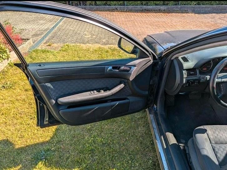 Gebraucht Audi A6 150 PS (110 kW) 2002 Blau Limousine