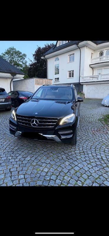 Schwarz Gebraucht 2015 Mercedes ML350 SUV | 28.999 € (Teuer) - Bild 1/4