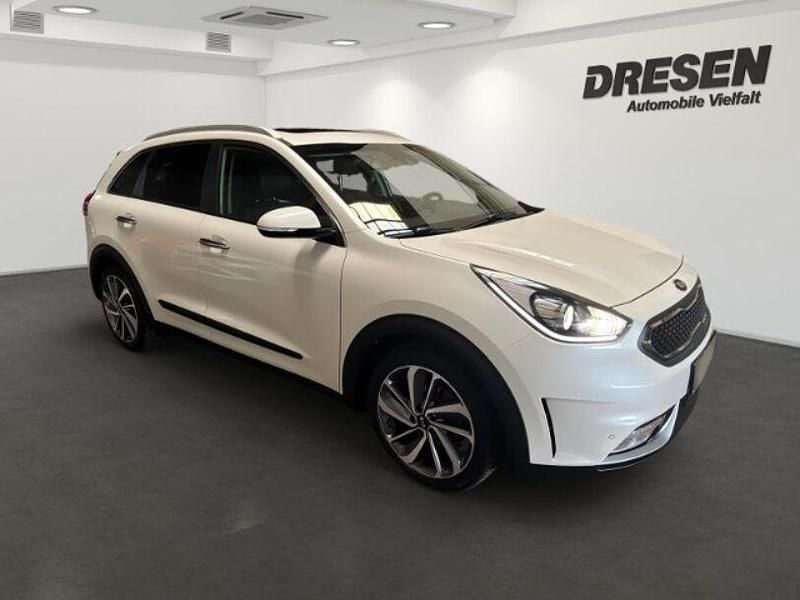 Gebraucht Kia Niro Spirit 140 PS (102 kW) 2018 Swp) snow white pearl (weiss SUV